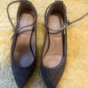 Chinese Laundry Gray Loafers Elegant Flats